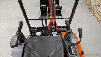 Minibagr Kubota U17-3, rok 2022, nový stroj - 9