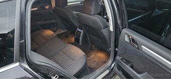 Škoda Superb 1.6 TDi - 9