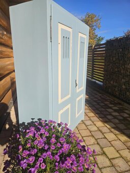 Krásná selská skříň po renovaci - 9