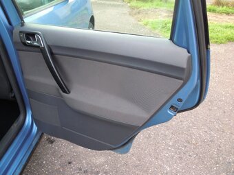 VW Polo 1.2 HTP 1.2i 47kw(64hp) r.v.5/2007 - 9