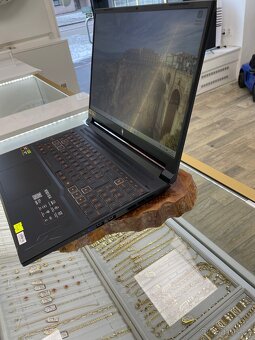 Acer Nitro V 16 AI - 9