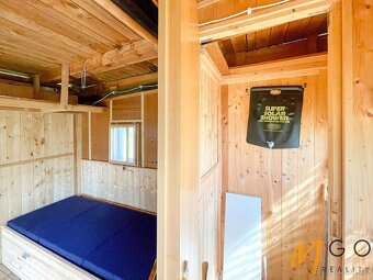 Prodej chaty se slunnou zahradu a vlastním pozemkem 345m2, Ú - 9