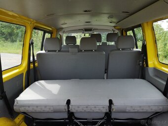 VOLKSWAGEN TRANSPORTER T5 9.MÍST 2.0TDi 75KW 2010 - 9