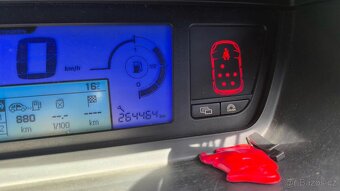 Citroen C4 Picasso 1.6HDI 16v - 9