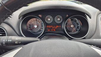 Fiat Punto 0.9i turbo 2012 - 9
