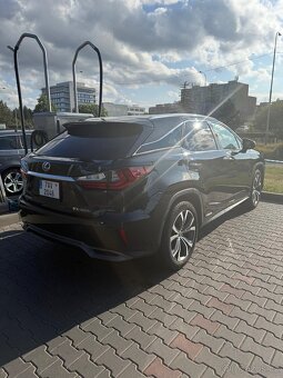 Lexus RX450H (hybrid) - 9