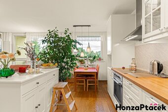 Prodej, byt 3+1 s lodžií, Třebešovská, Horní Počernice - 9