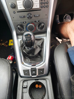 Opel Antara 2.2 CDTI 120KW, rv. 2013 a nebo jen motor. - 9