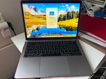 Apple Macbook air 13.3”, i5, 16GB RAM,256GB SSD disk - 9