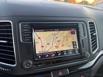 Volkswagen Sharan 2.0 TSI DSG - 9