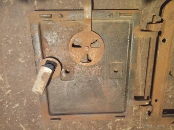 Dvířka kamen, otočný rošt, noha - 9