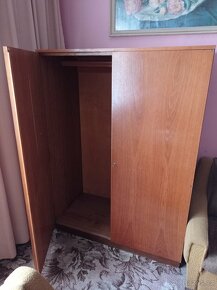 Nábytek za 100 Kč - 9