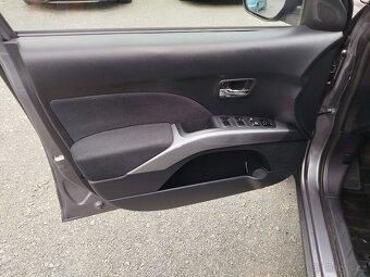 Mitsubishi OUTLANDER 2.0 DI-D 103 kW, 4X4, r.v. 2009 - 9