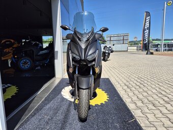 Yamaha X-Max 400 - 9