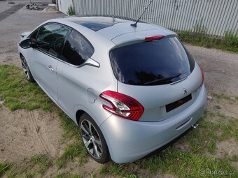 Peugeot 208 1.6 VTi - 9