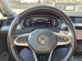 Volkswagen Passat 2.0 l TDI 140KW DSG ZÁRUKA - 9