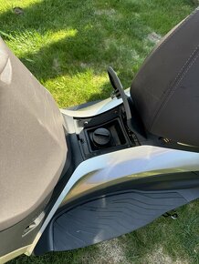 Piaggio Beverly 400 HPE 6806 km - 9