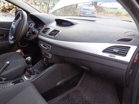 Renault Megane III 1,6i 81KW, Rozprodám na náhradní díly - 9