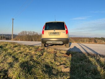 Škoda Roomster Scaut 1.6 TDi 77kw - 9