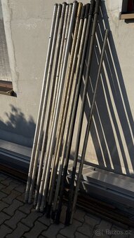 Hliníkové profily, ocelové kulatiny, Al trubky z nosítek - 9