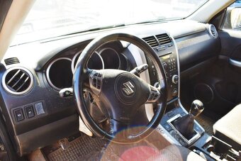 Suzuki Grand Vitara 2.4i 124KW 4x4/ČTĚTE PROSÍM/ - 9