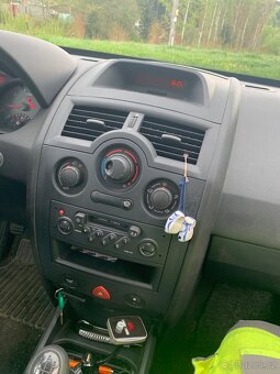 Renault Mégane 1.4 16v 72kw - 9
