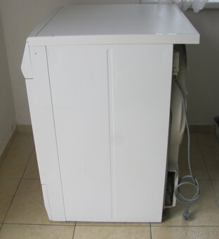 KONDENZAČNÍ SUŠIČKA AEG - 7KG - 9