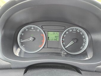 Škoda FABIA II 1,4 16V-63kw,rv6/2009, NAJETO 121 TIS KM - 9