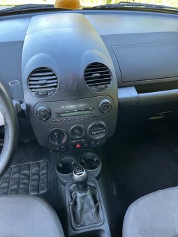 Prodám volkswagen new beetle - 9