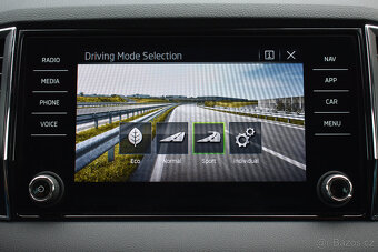 Škoda Karoq 2.0TDi Style LED Matrix Virtual - 9