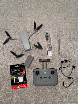 Dron DJI Mini 2 SE - 9