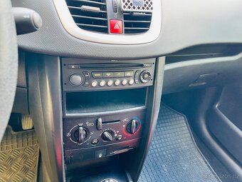 PEUGEOT 207 1.4 i BENZÍN KLIMATIZACE - 9