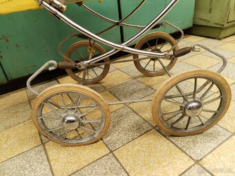 Liberta dětský kočárek pro panenky - 9