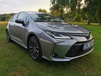 Toyota Corolla SDN 1.6 Valvematic Comfort Tech + Style - 9