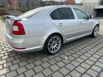 Octavia 2 RS 2.0 TSI - 9