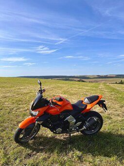 Kawasaki Z1000 - 9
