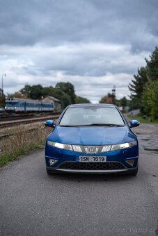 Honda Civic 2.2 i-CTDi 103 kW, Executive, pan.střecha 2006 - 9