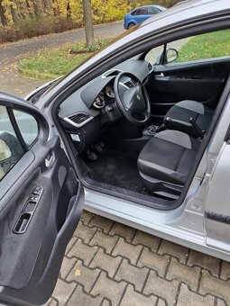 PEUGEOT 207 1.4 i BENZÍN KLIMATIZACE Rok.výroby 2008 - 9