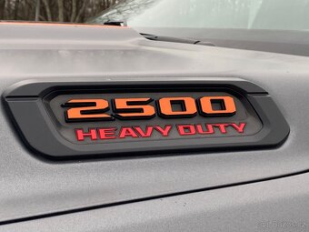 DODGE RAM 2500 6.4 V 8 - 9