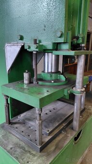 ROZPRODEJ STROJŮ - 9