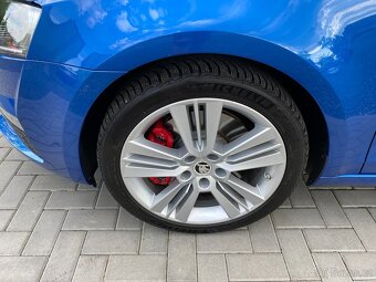 Škoda Octavia, 2.0 TSI 162kW -RS-XEN-PANORAMA - 9