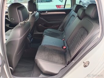 VW Passat B8 Variant 2.0Bi-TDI 176kW 4x4 DSG Matrix Virtual - 9