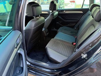 VW Passat B8 Variant Elegance 2.0TDI 110kW DSG Matrix ACC Qi - 9