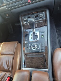 Audi A8 D3 (4E) 4.2 V8 TDI – 1. majiteľ, MAX výbava, celohli - 9