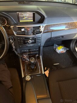 Mercedes benz E 220 CDI - 9