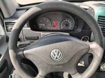 Volkswagen Crafter, 7 míst, dvojitá zadní kola, valník - 9