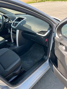 Peugeot 207, 1,4i, 54kW, 88 000 km, rozvody - 9