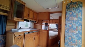 Karavan HOBBY 495, markýza, nové brzdy, nosič kol, kamera - 9