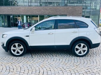 Chevrolet Captiva 2.2D 4x4 AUTOMAT 7MÍST VÝHŘEV KAMERA TAŽNÉ - 9