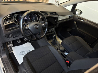 Volkswagen Touran 2.0 TDi Join - navi,temp,vyh.s,7míst,150PS - 9